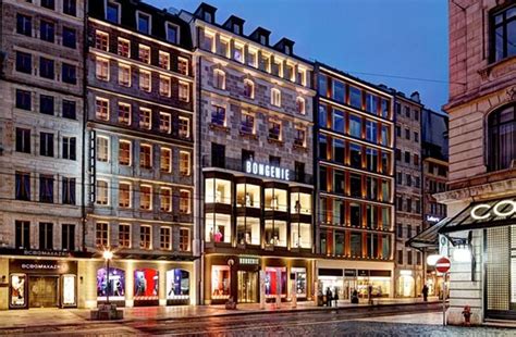 Find Burberry Stores in Geneva, Switzerland .